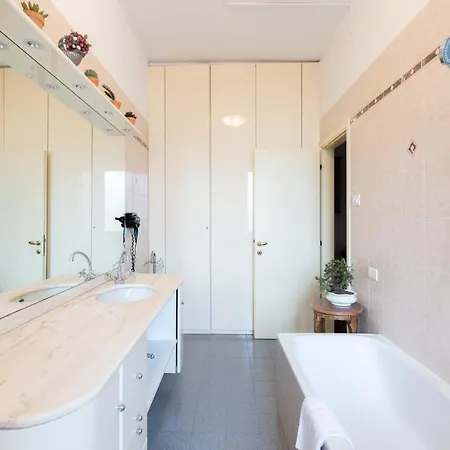 Montebello, By Short Holidays Apartman Bologna