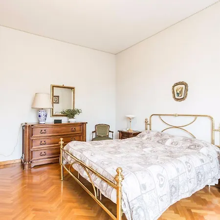 Montebello, By Short Holidays * Μπολόνια