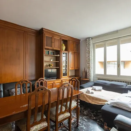 Montebello, By Short Holidays Apartment *
