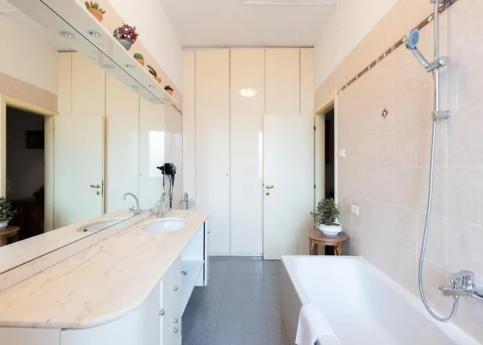 Montebello, By Short Holidays شقة بولونيا