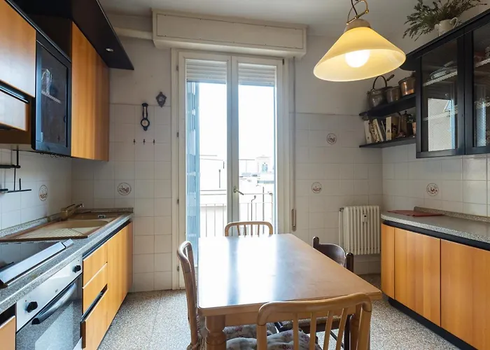 Montebello, By Short Holidays アパート