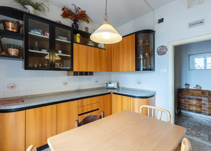 Montebello, By Short Holidays *