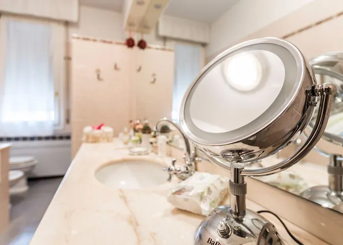 Montebello, By Short Holidays بولونيا