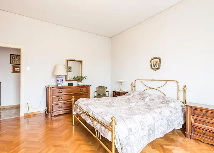 Montebello, By Short Holidays * ボローニャ