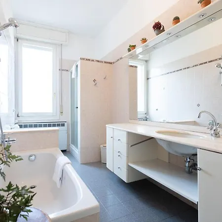 Montebello, By Short Holidays * Bolonya